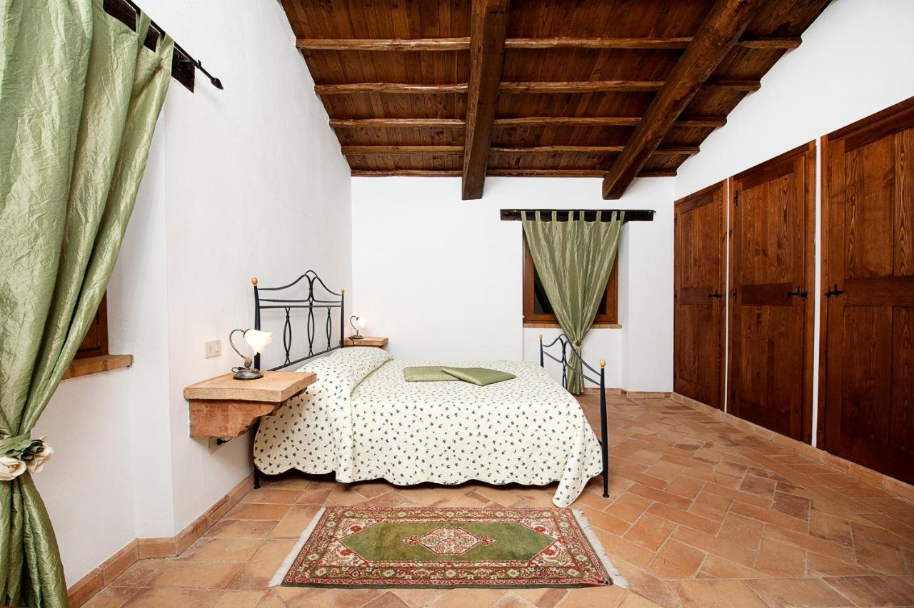 Casale Le Orme Bed & Breakfast Todi Bagian luar foto