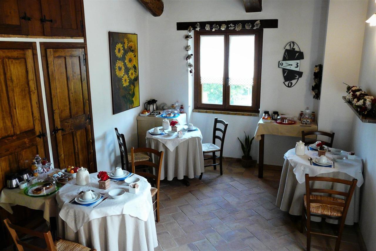 Casale Le Orme Bed & Breakfast Todi Bagian luar foto