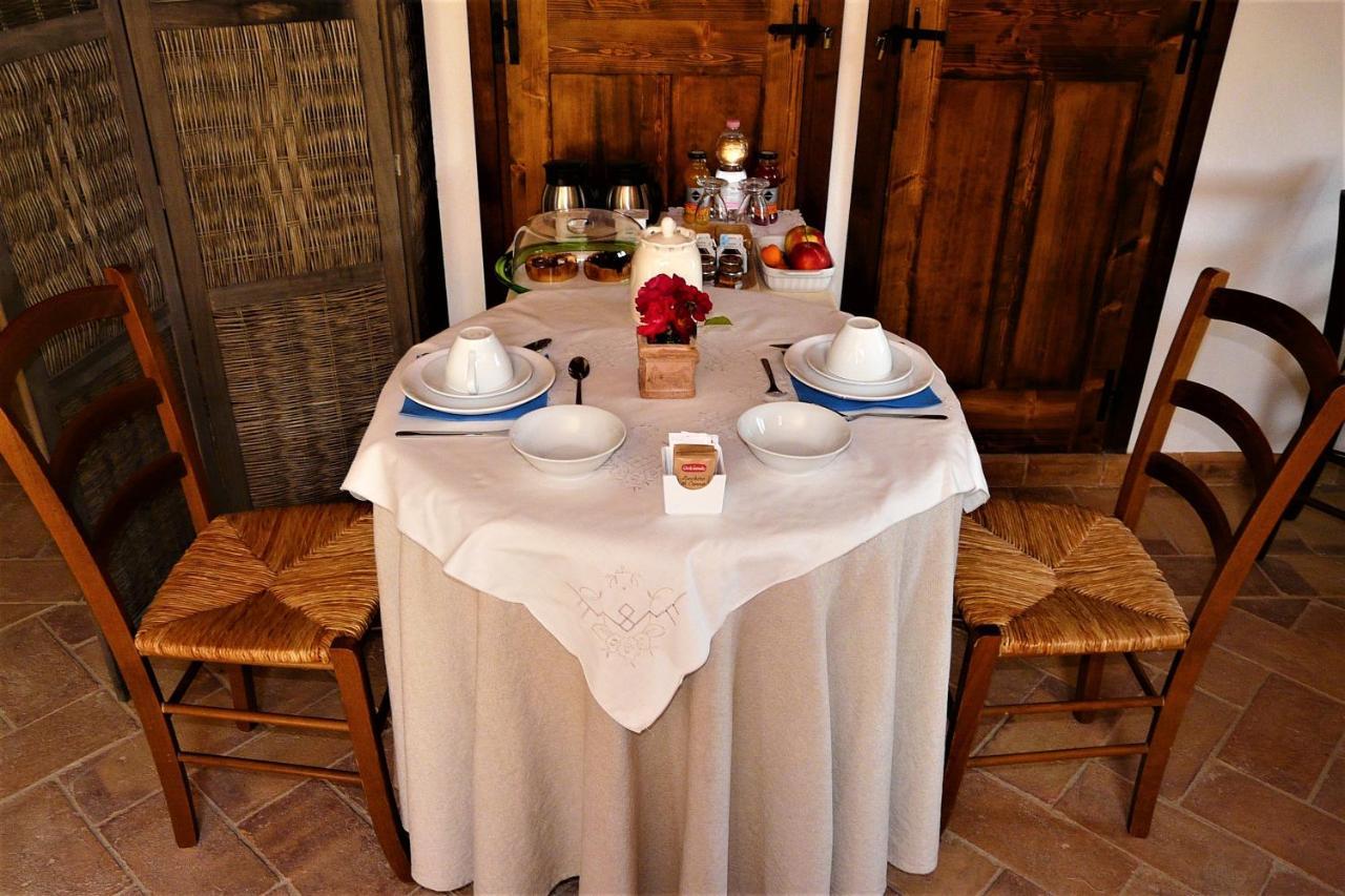 Casale Le Orme Bed & Breakfast Todi Bagian luar foto