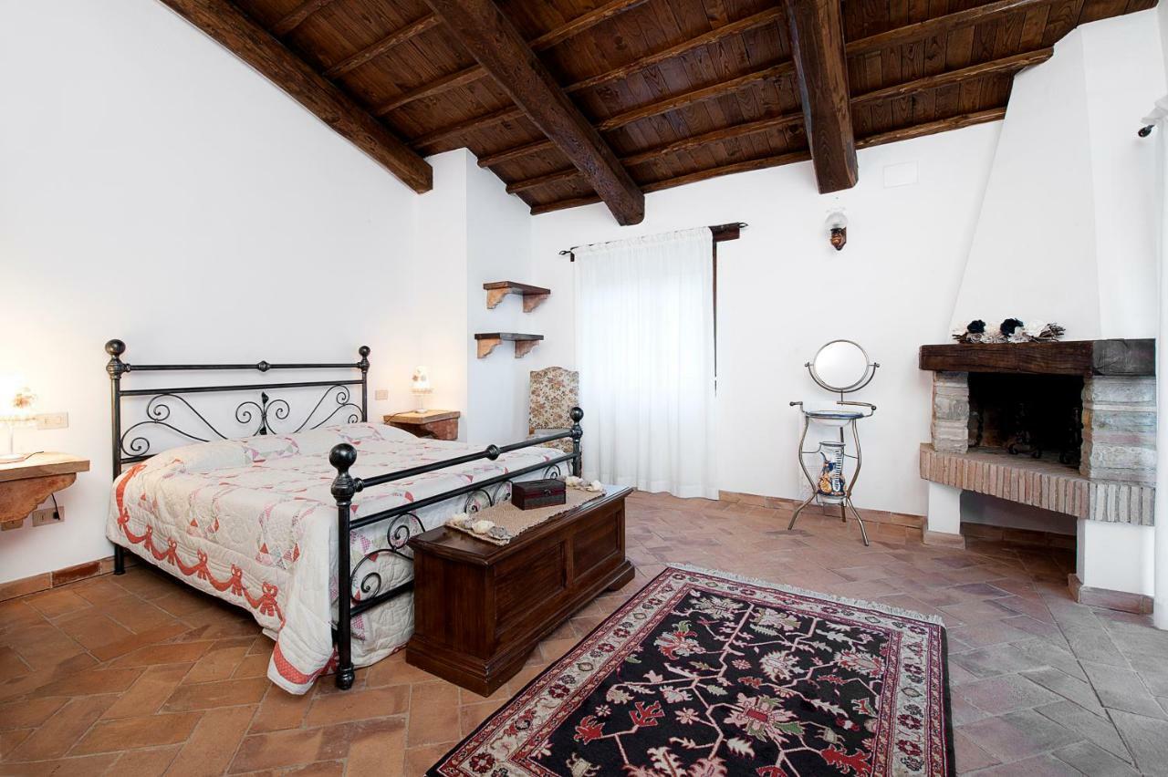 Casale Le Orme Bed & Breakfast Todi Bagian luar foto