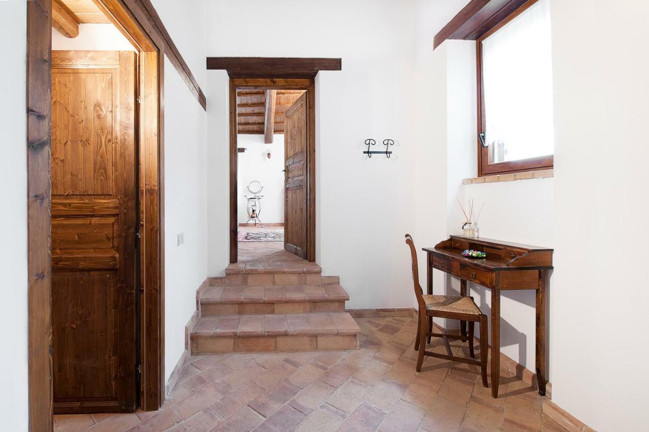 Casale Le Orme Bed & Breakfast Todi Bagian luar foto